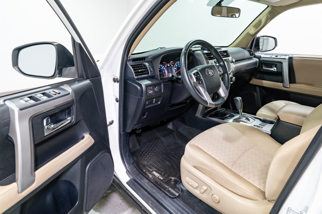 2018 Toyota 4Runner Image 12