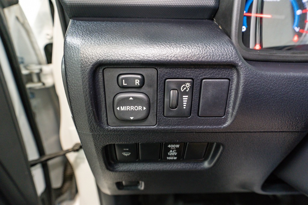 2018 Toyota 4Runner Image 26