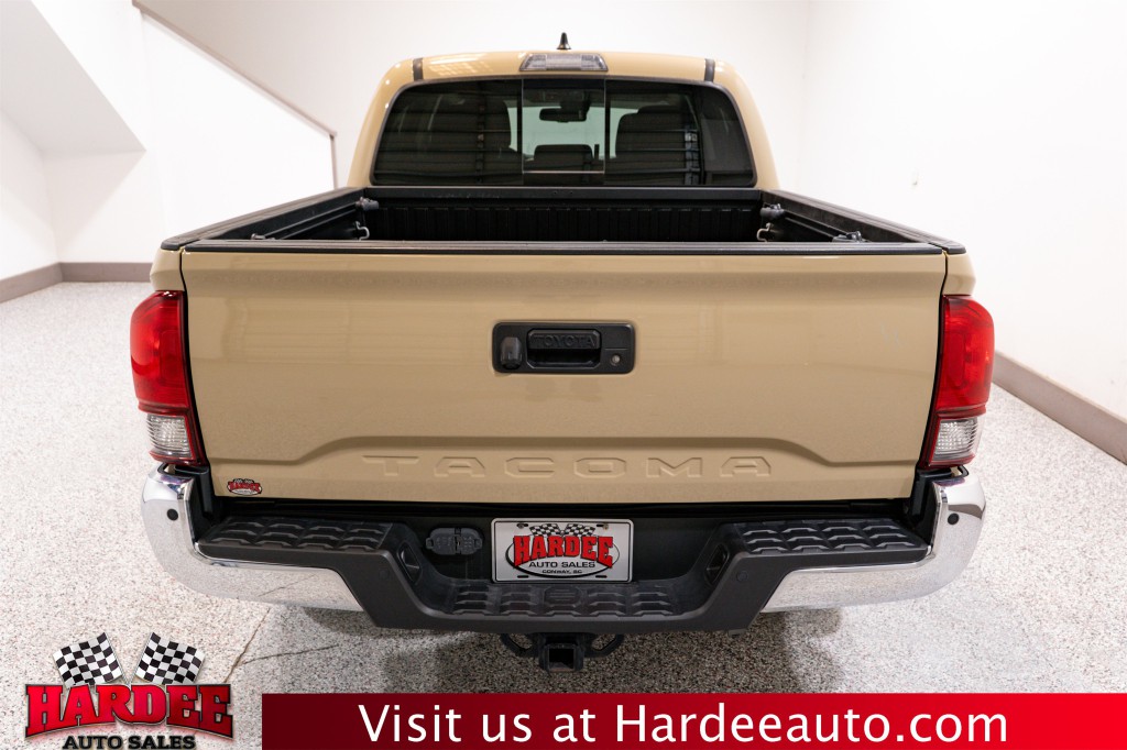 2020 Toyota Tacoma Image 4