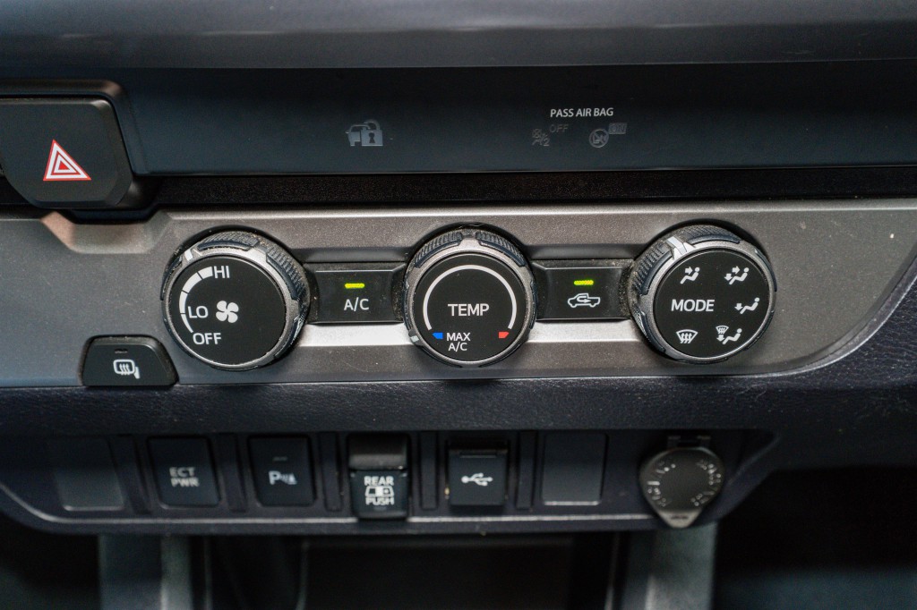 2020 Toyota Tacoma Image 20