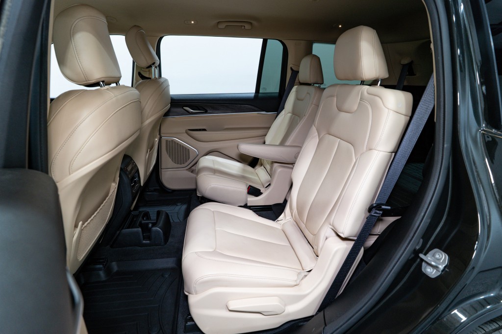 2022 Jeep Grand Cherokee Image 32