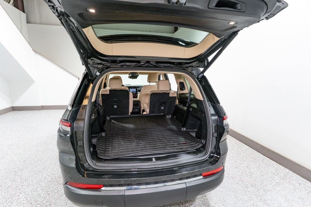 2022 Jeep Grand Cherokee Image 34