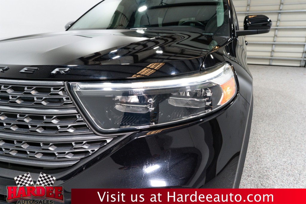 2022 Ford Explorer Image 8