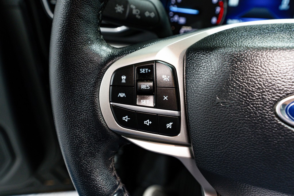 2022 Ford Explorer Image 25