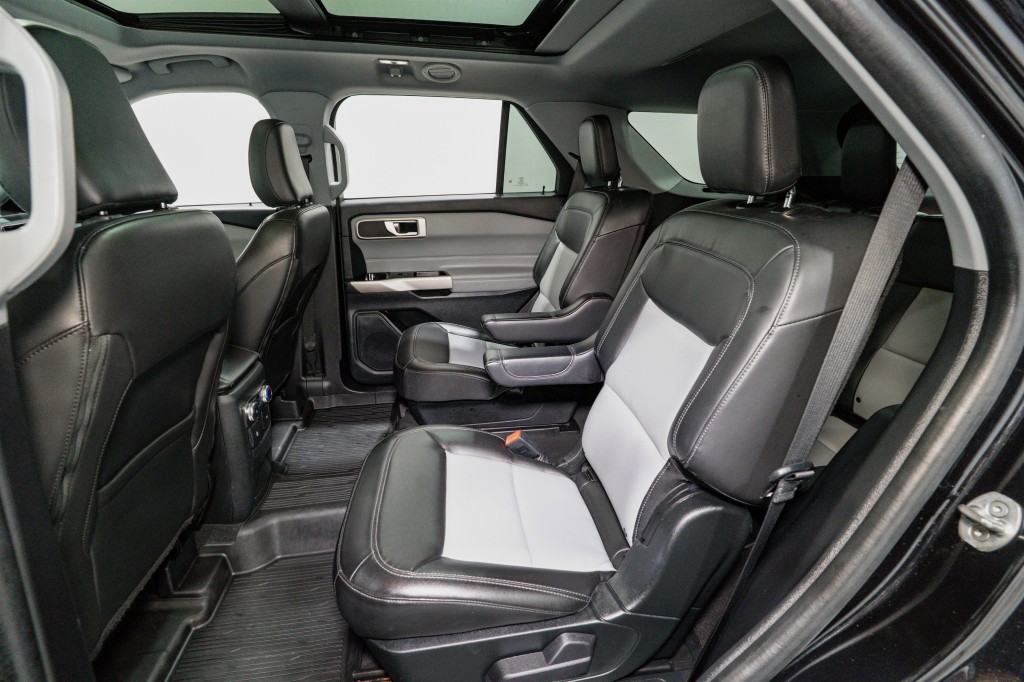 2022 Ford Explorer Image 30