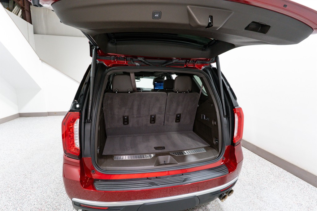 2024 GMC Yukon Image 39