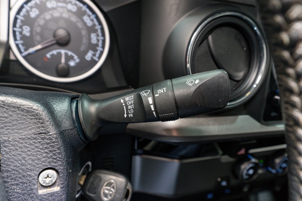 2017 Toyota Tacoma Image 29