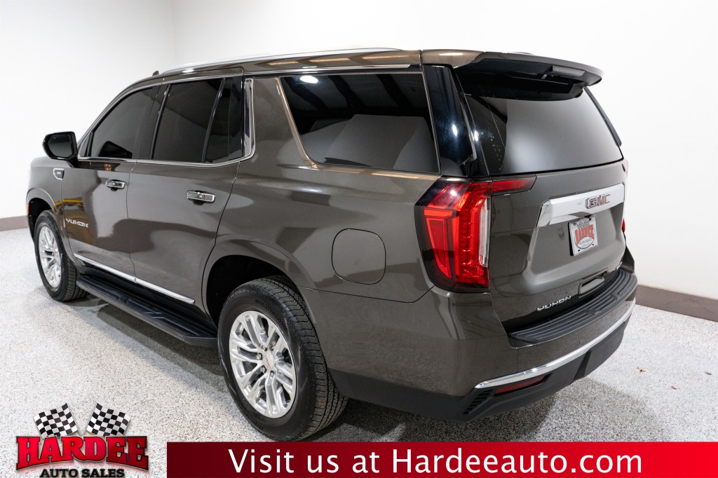 2021 GMC Yukon Image 3