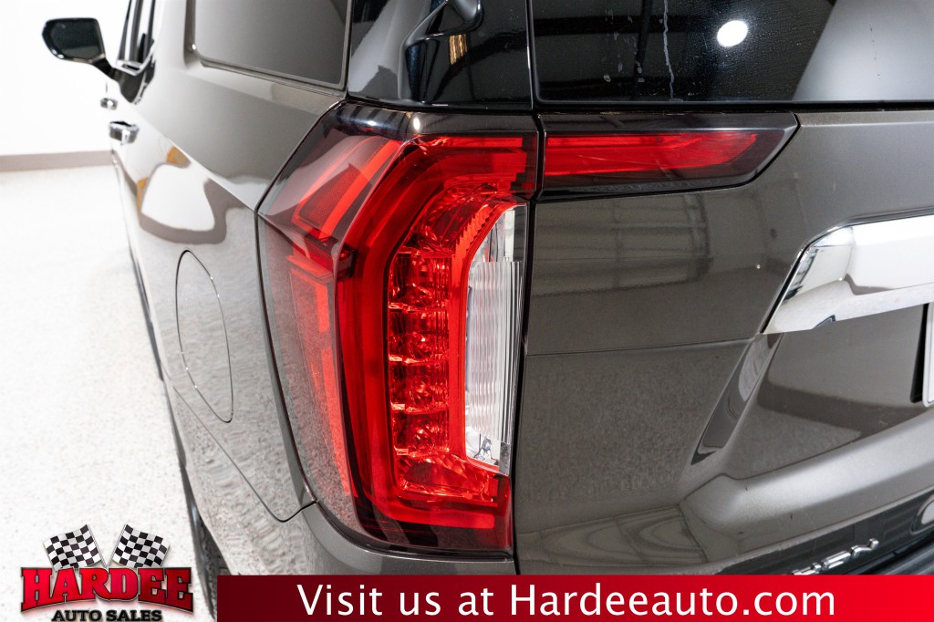 2021 GMC Yukon Image 9