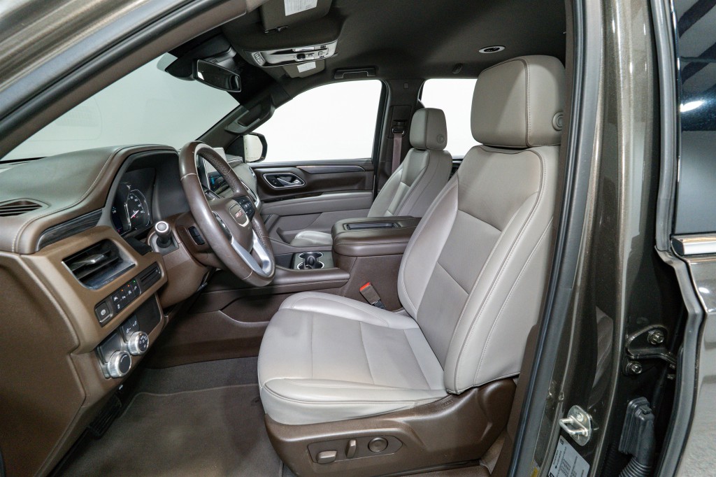 2021 GMC Yukon Image 16