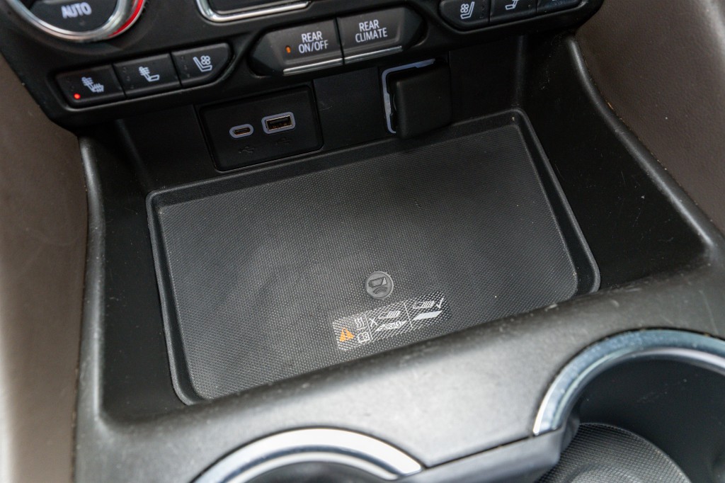 2021 GMC Yukon Image 24