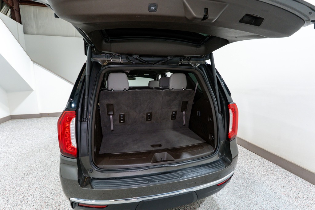 2021 GMC Yukon Image 35