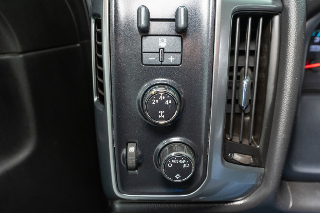2015 Chevrolet Silverado 1500 Image 28