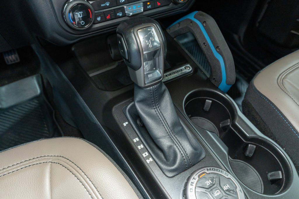 2023 Ford Bronco Image 25