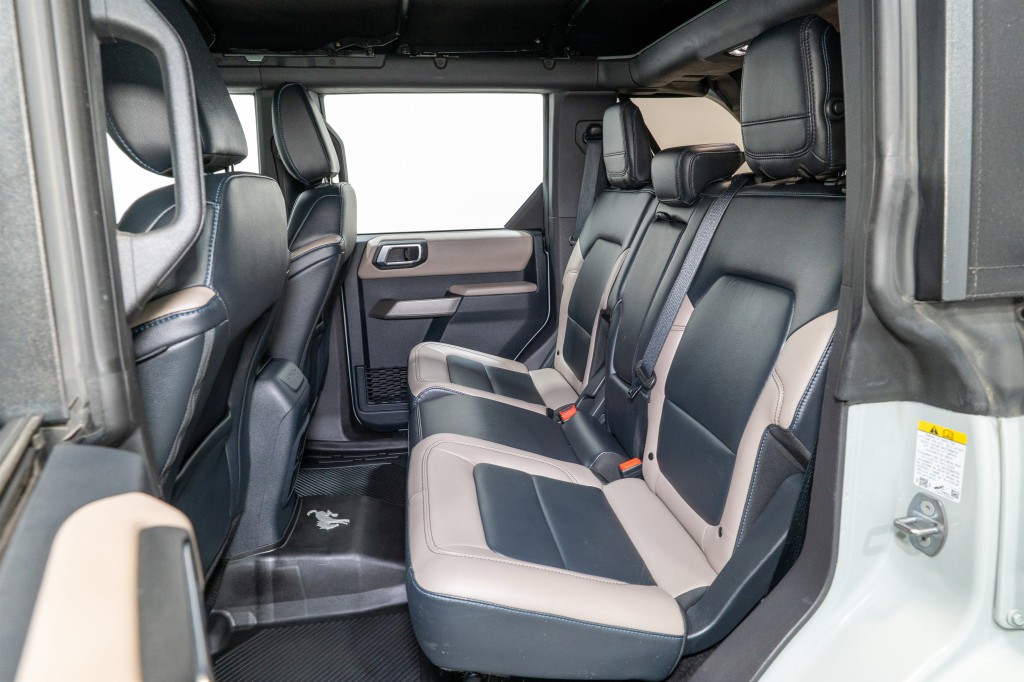 2023 Ford Bronco Image 34