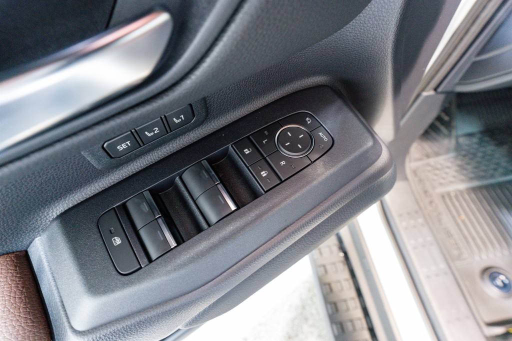 2026 Toyota Land Cruiser Image 15