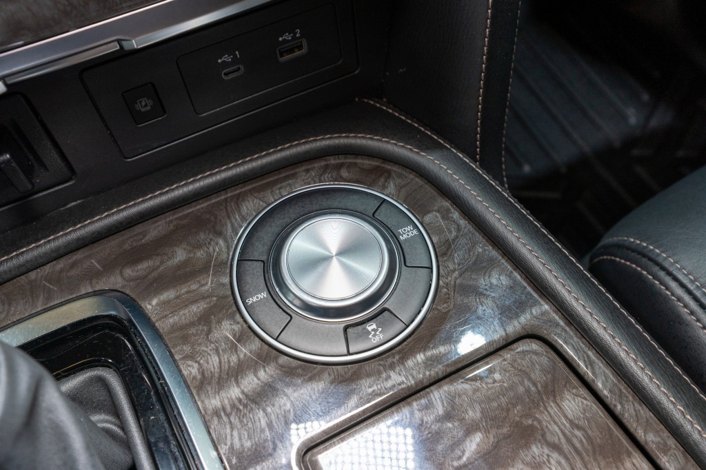 2023 Nissan Armada Image 24