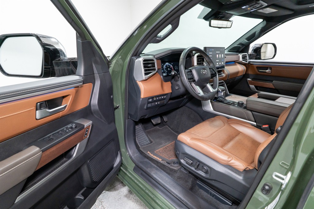 2023 Toyota Tundra Image 14