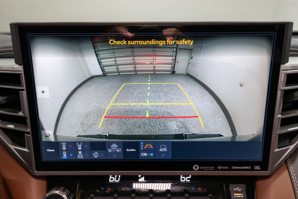 2023 Toyota Tundra Image 23