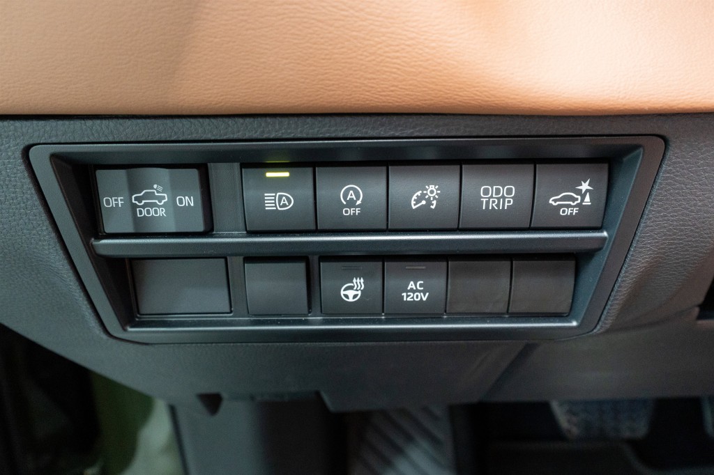 2023 Toyota Tundra Image 36