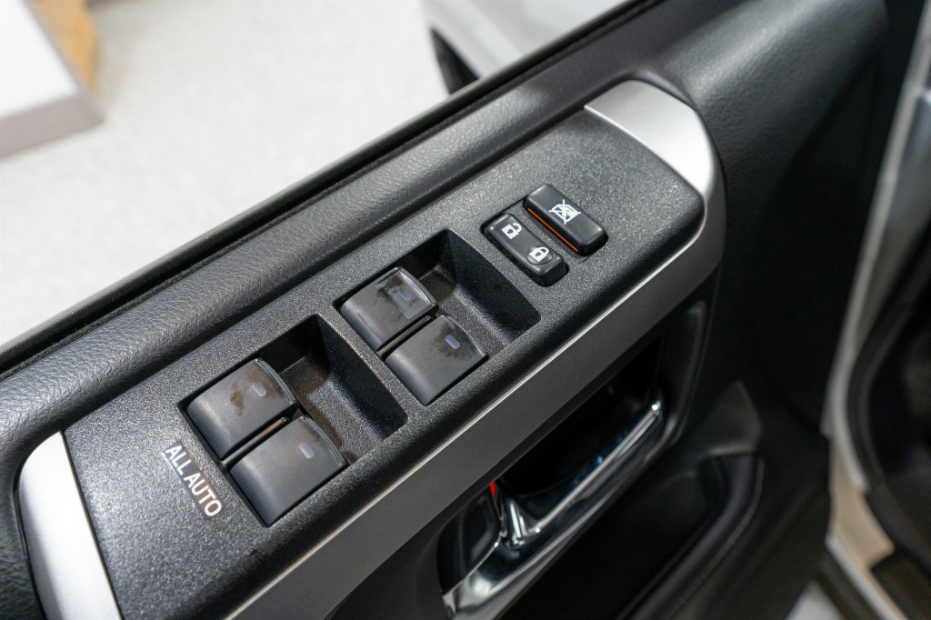 2022 Toyota 4Runner Image 13