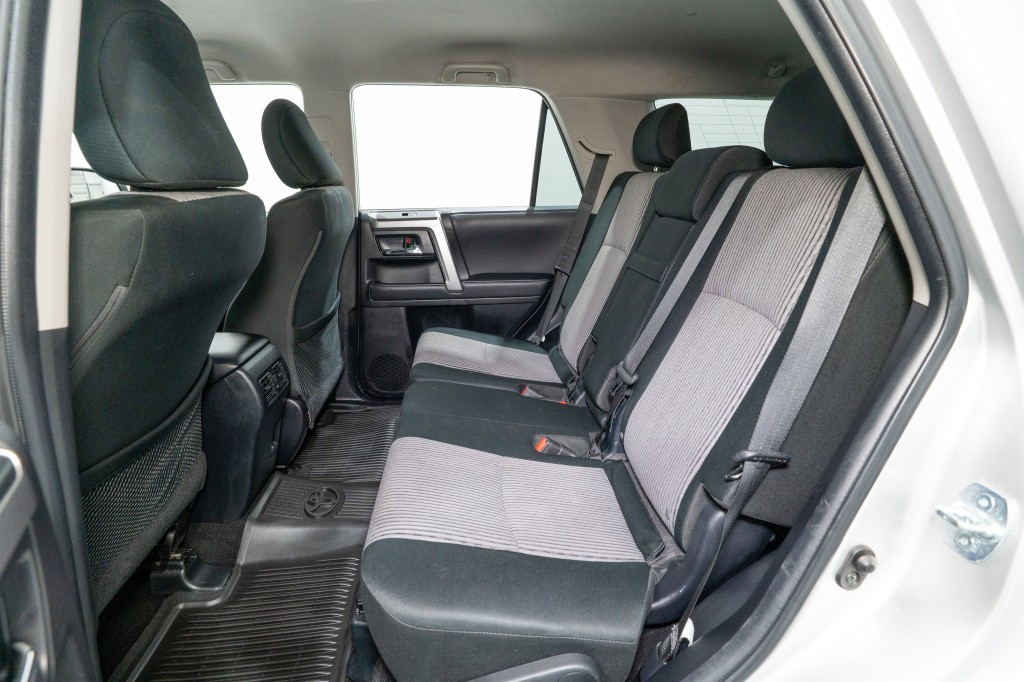 2022 Toyota 4Runner Image 31