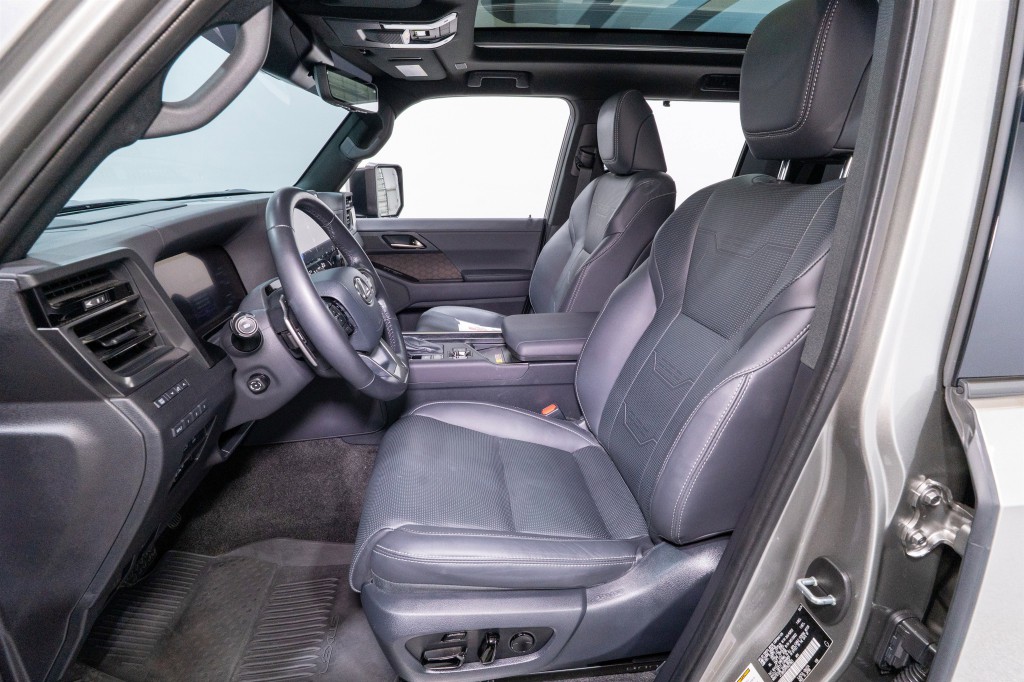 2024 Lexus GX Image 15