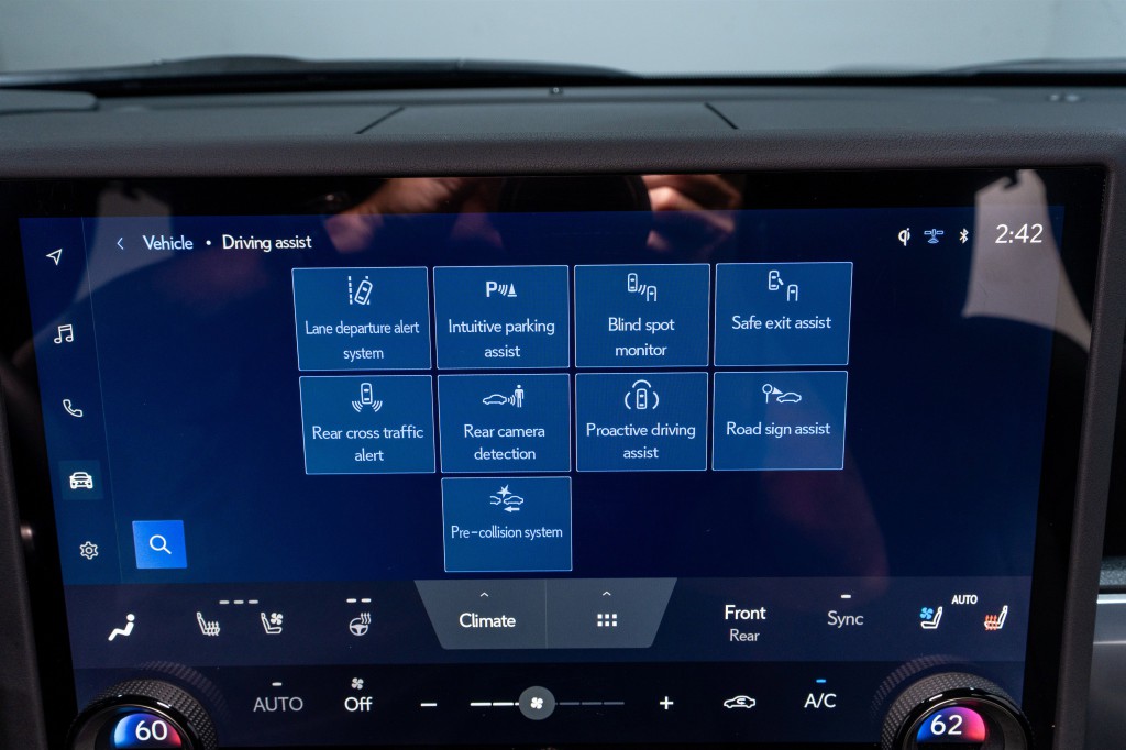 2024 Lexus GX Image 21