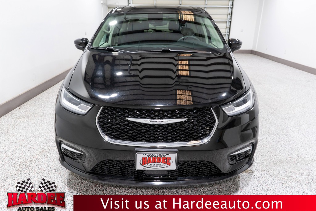 2024 Chrysler Pacifica Image 7