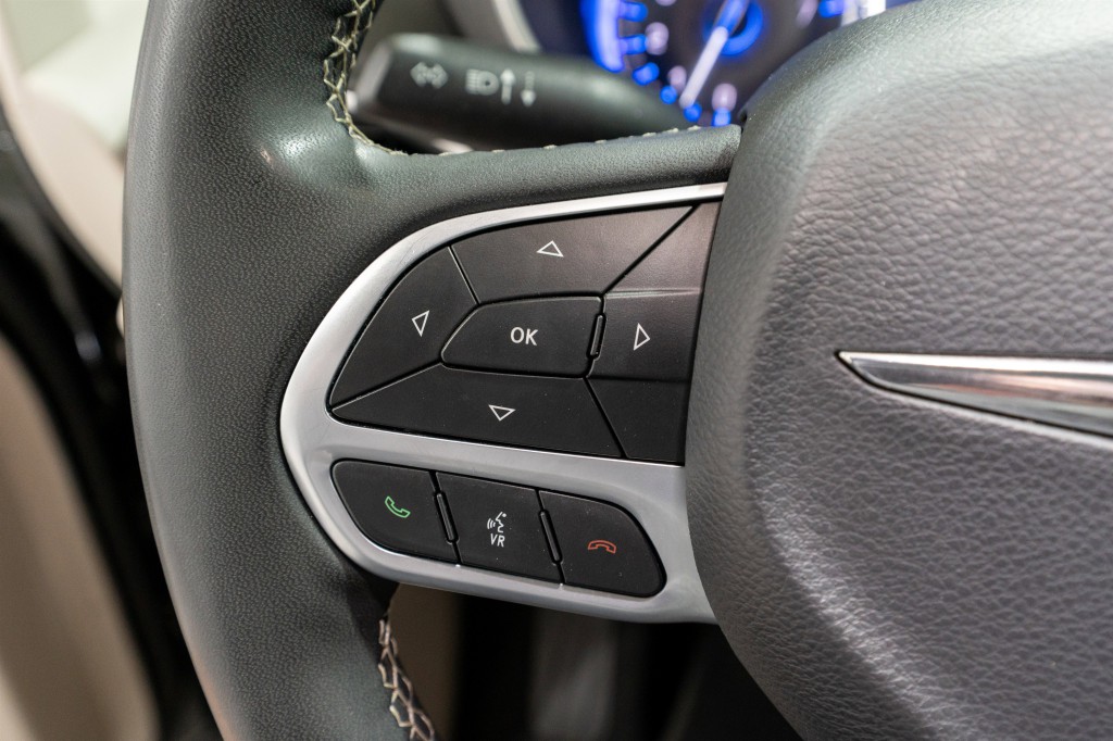 2024 Chrysler Pacifica Image 26