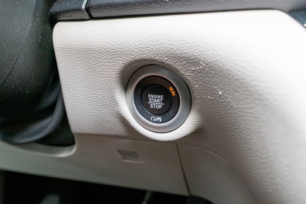 2024 Chrysler Pacifica Image 29