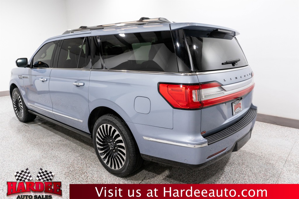 2019 Lincoln Navigator Image 3