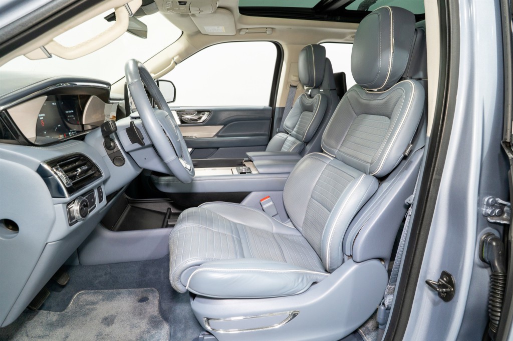 2019 Lincoln Navigator Image 17