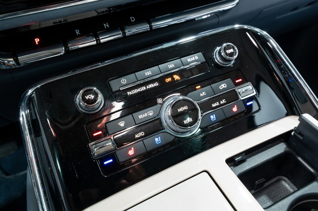 2019 Lincoln Navigator Image 24