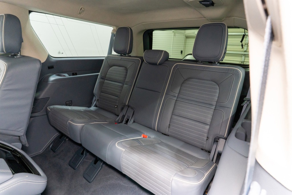 2019 Lincoln Navigator Image 36