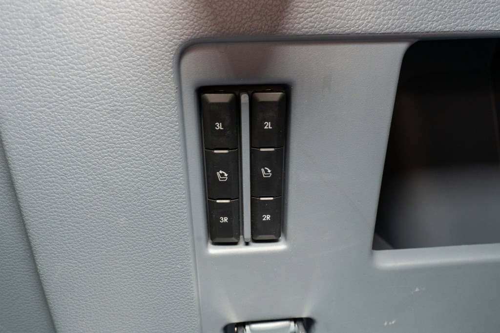 2019 Lincoln Navigator Image 38