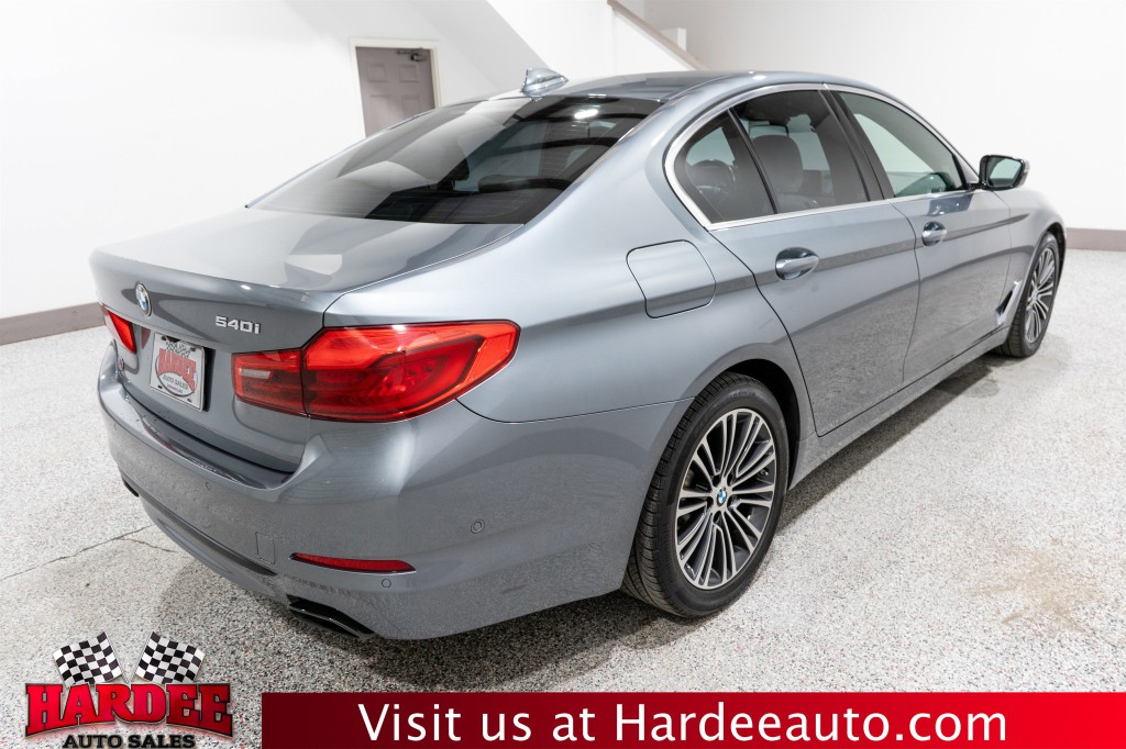 2019 BMW 5 Series Image 5