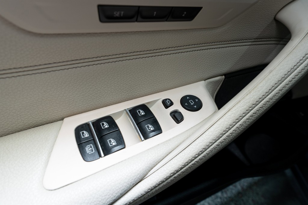 2019 BMW 5 Series Image 15