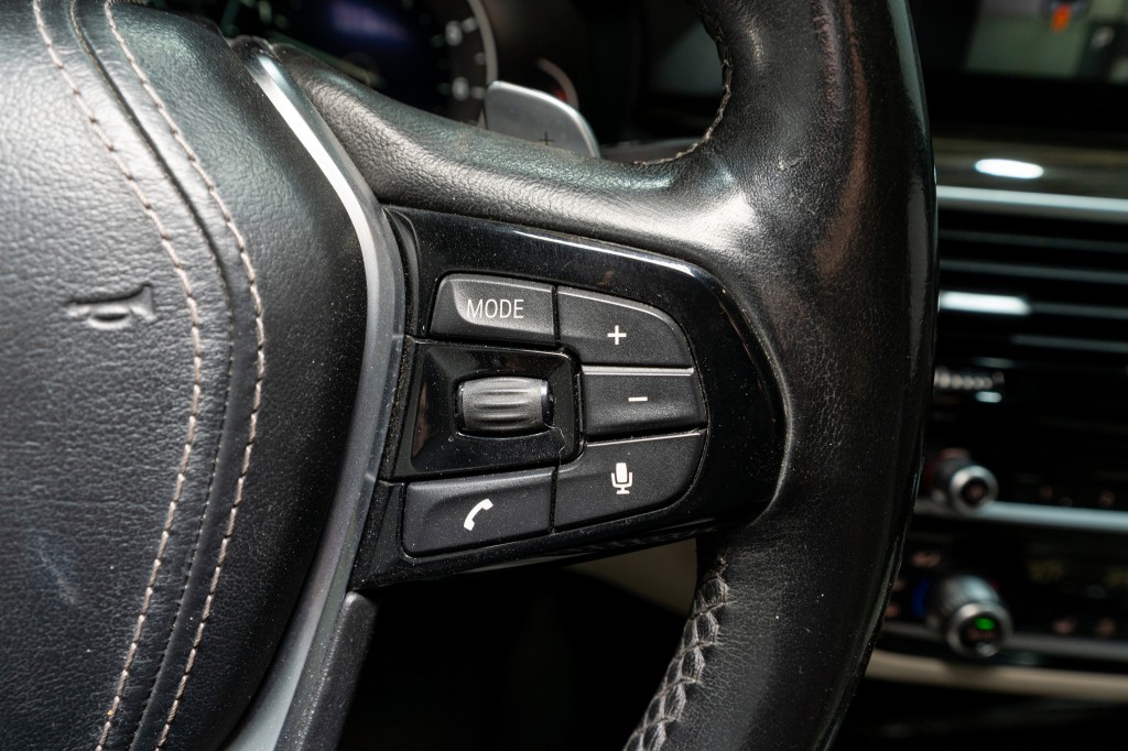 2019 BMW 5 Series Image 26