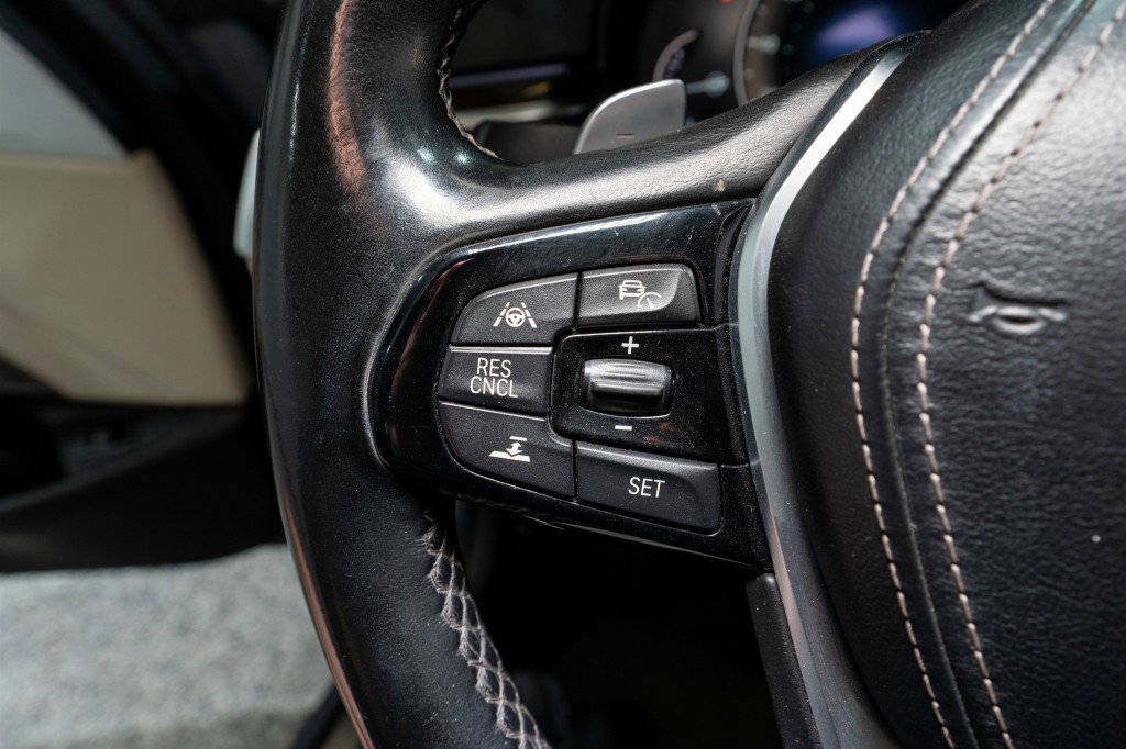 2019 BMW 5 Series Image 27