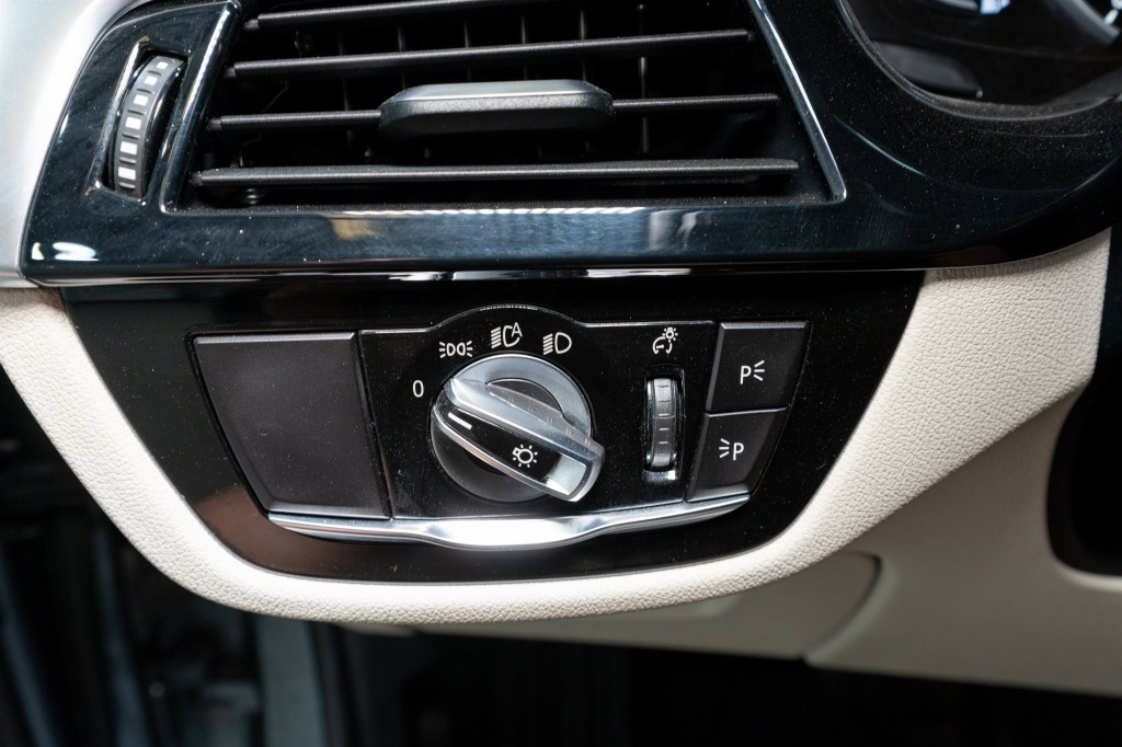 2019 BMW 5 Series Image 31