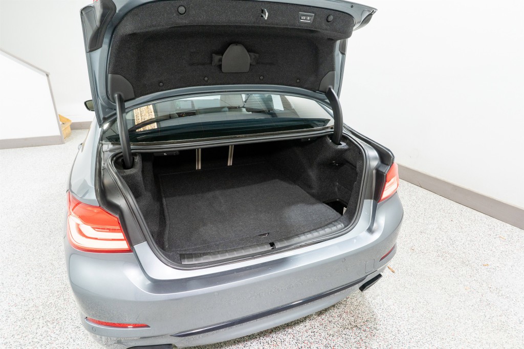 2019 BMW 5 Series Image 33