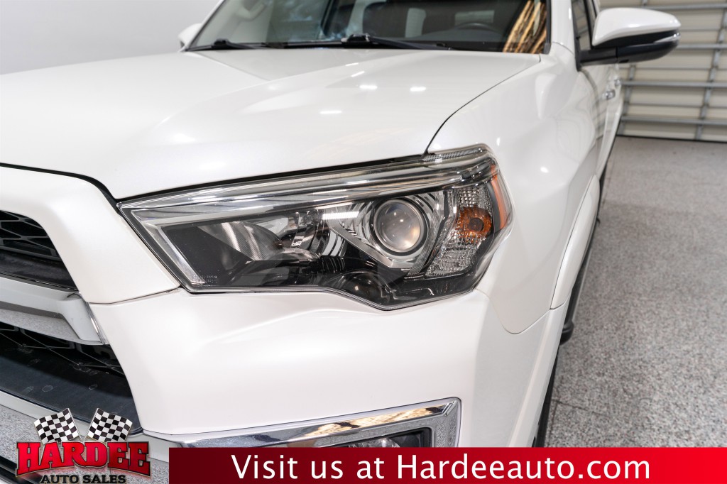 2018 Toyota 4Runner Image 8