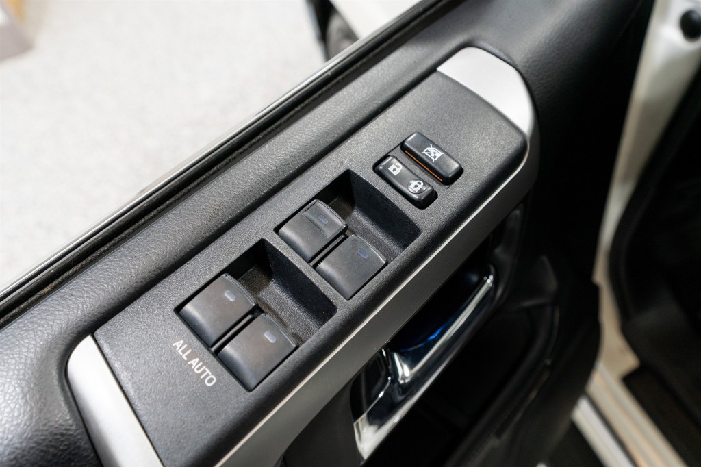 2018 Toyota 4Runner Image 13