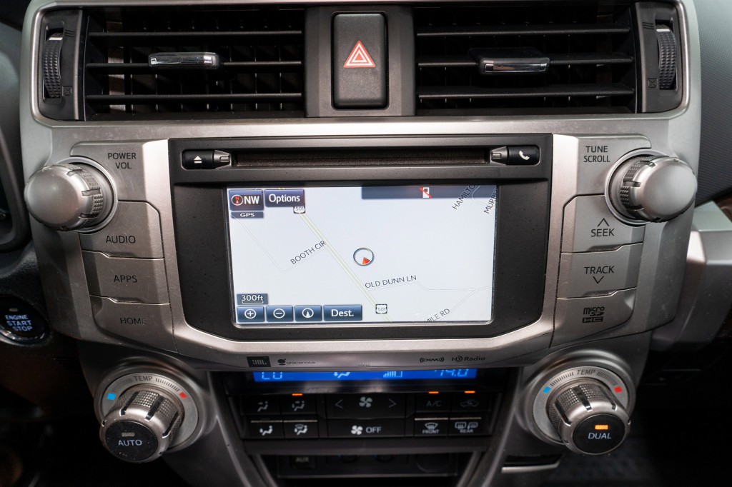 2018 Toyota 4Runner Image 17