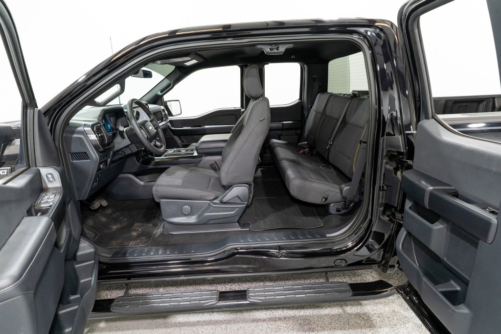 2025 Ford F-150 Image 12