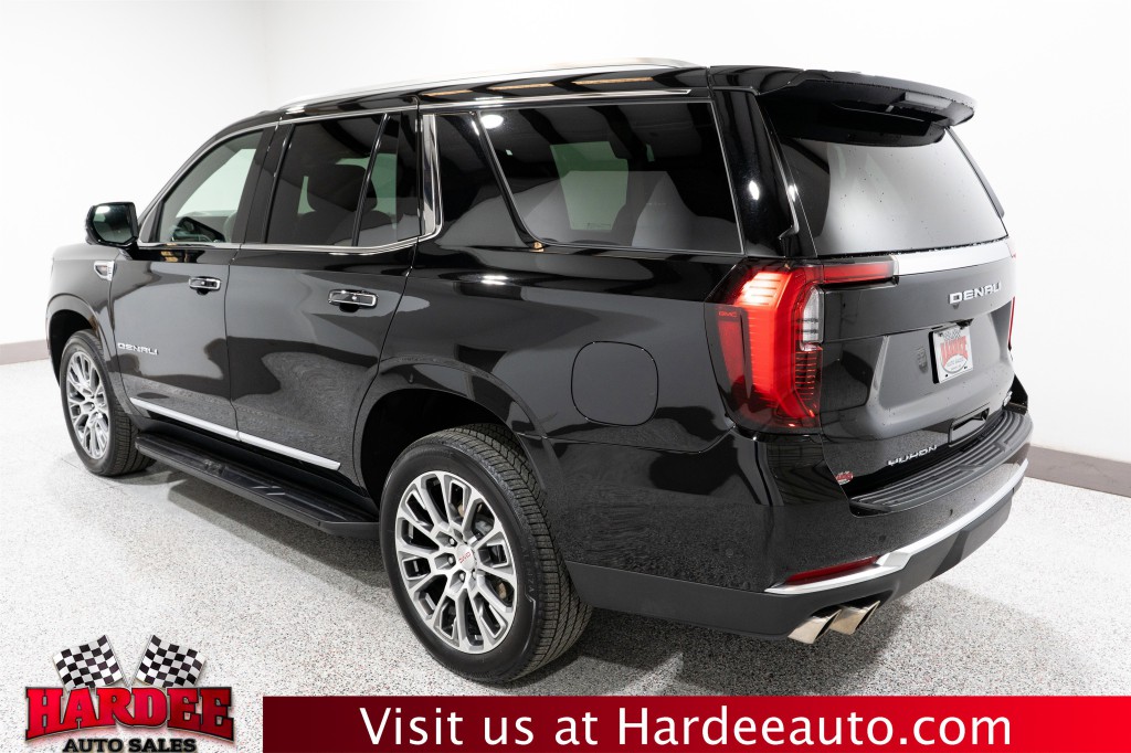 2025 GMC Yukon Image 3