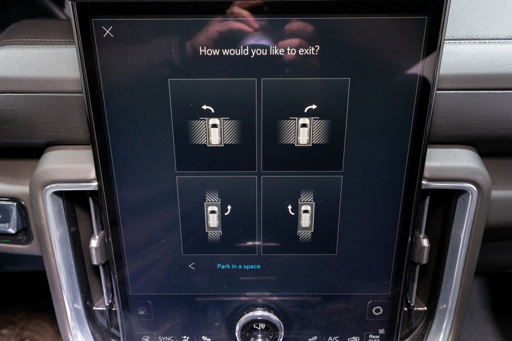 2025 GMC Yukon Image 23