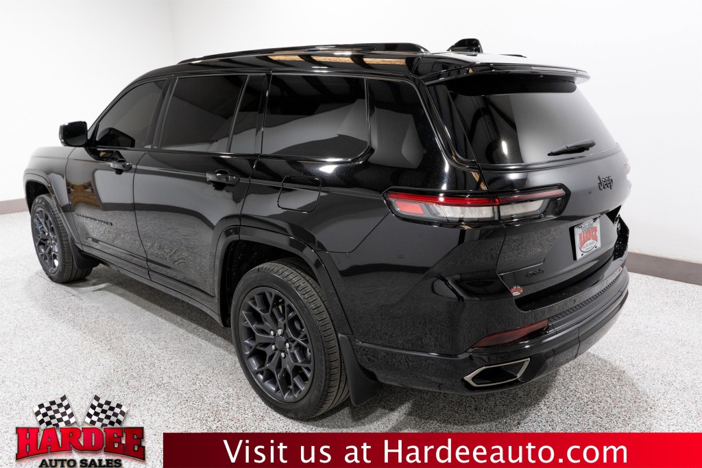 2023 Jeep Grand Cherokee Image 3