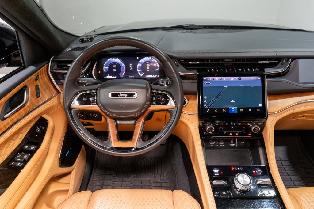 2023 Jeep Grand Cherokee Image 11